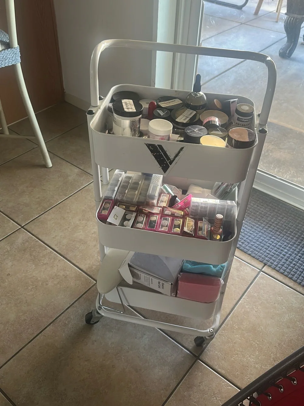 Nail supply